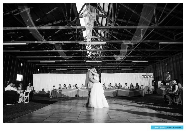 B&S Spring Hills Kansas Barn Wedding Hickory Creek
