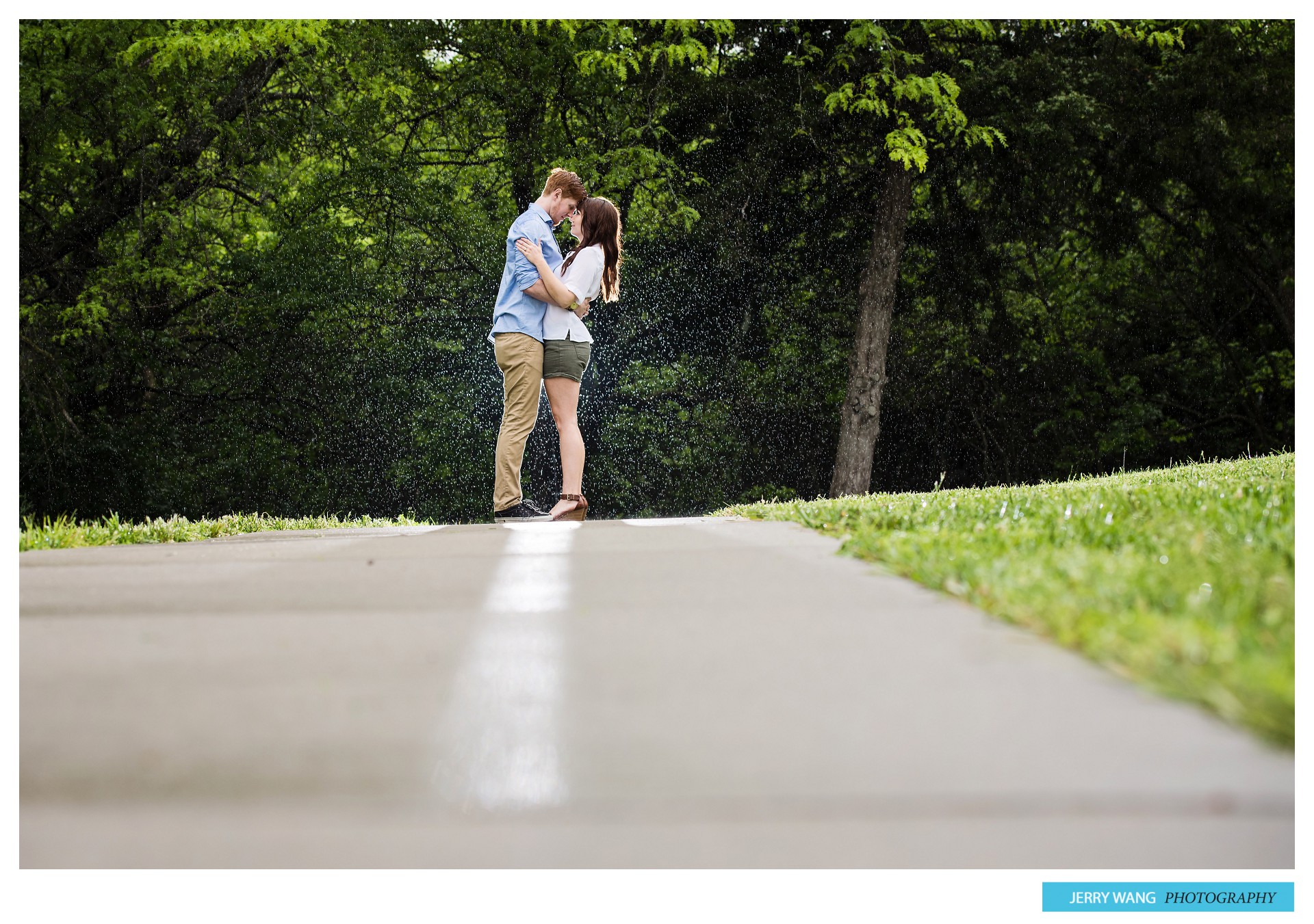 M&K_Engagement_Session_Lawrence_KS_Rain_Blog_007