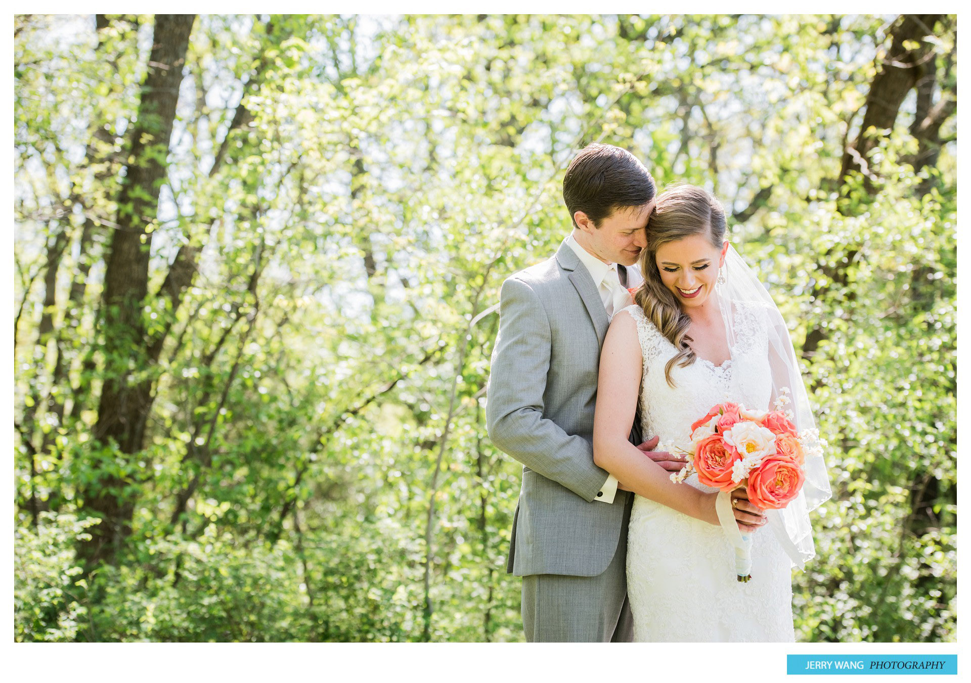 L&L_Arterra_Event_Gallery_Lawrence_KS_Wedding_ 31