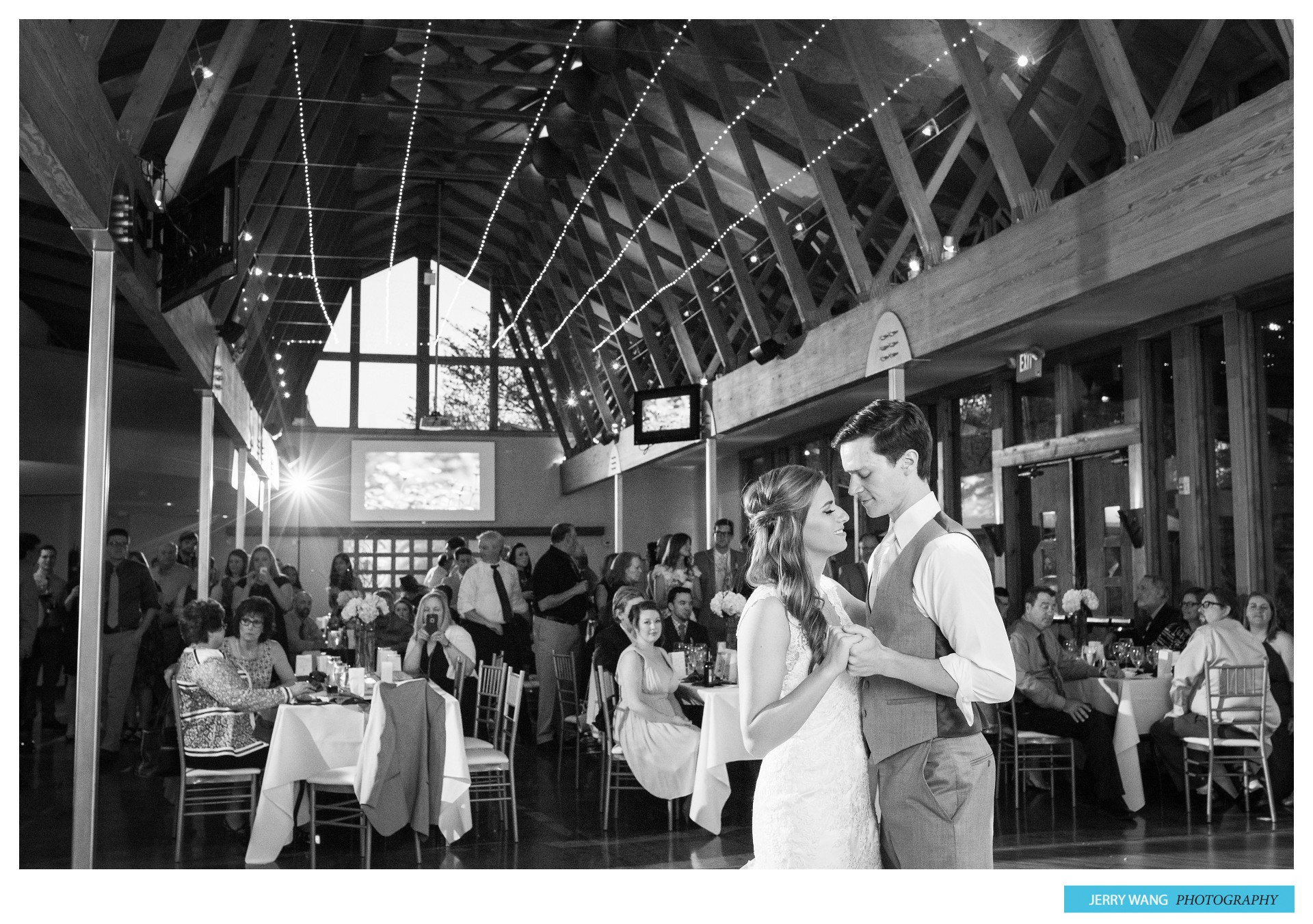 L&L_Arterra_Event_Gallery_Lawrence_KS_Wedding_ 62