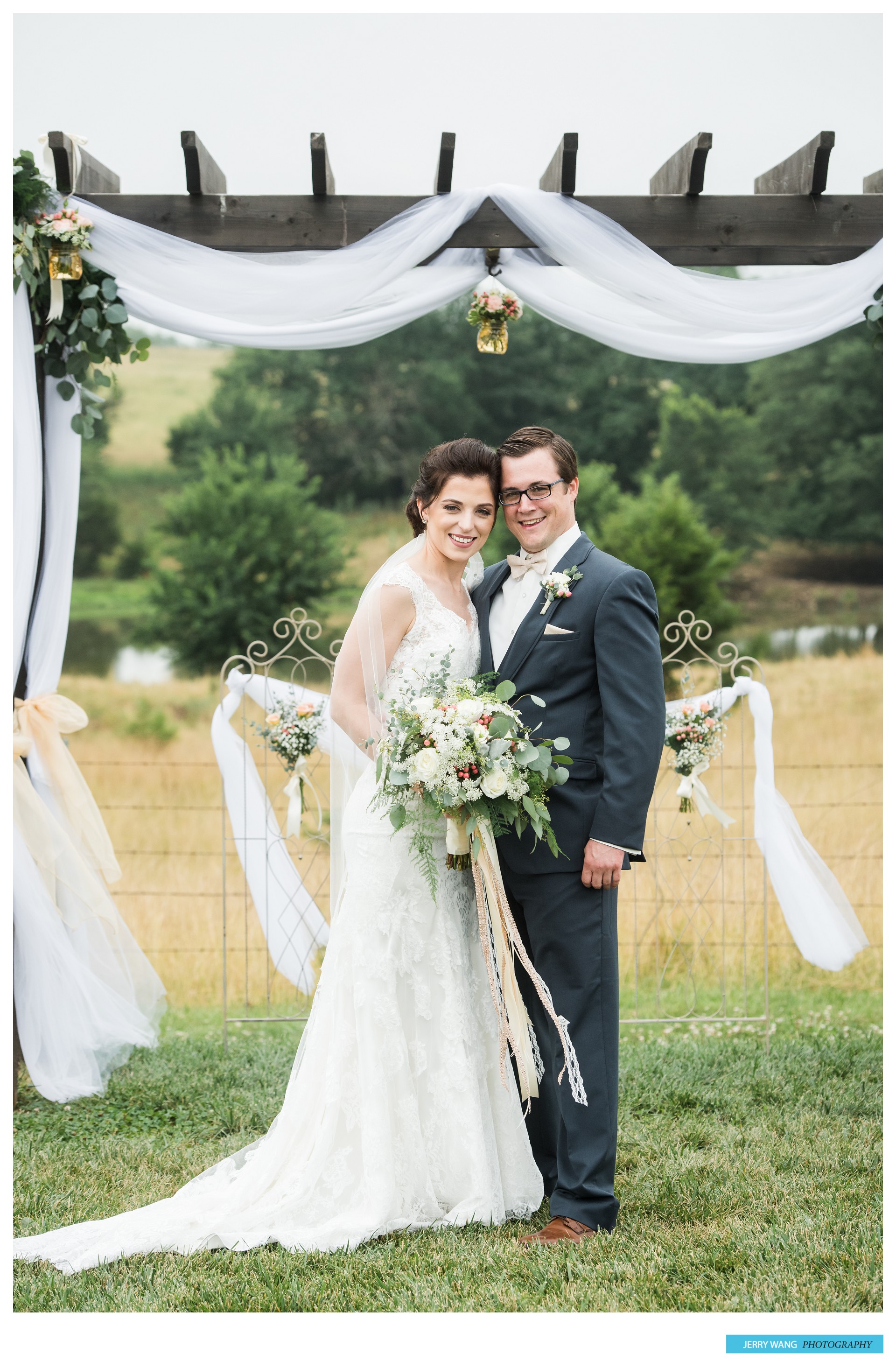 K&S_Lawrence_KS_Summer_Wedding_Chrisman_Manor_ 14