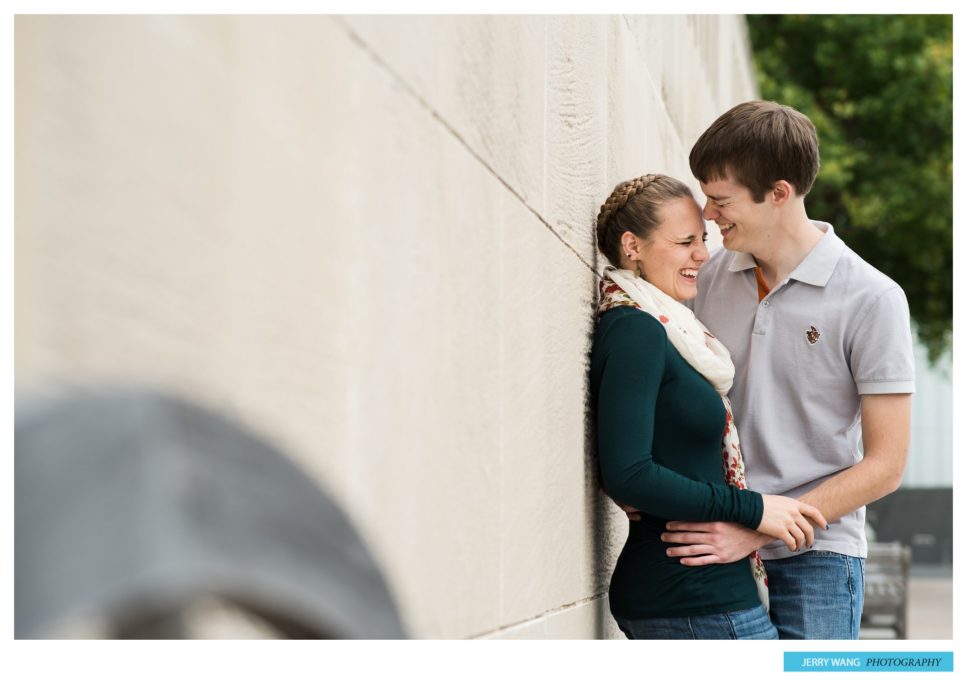 at_kansas_city_engagement_session_nelson_atkins_loose_park-5