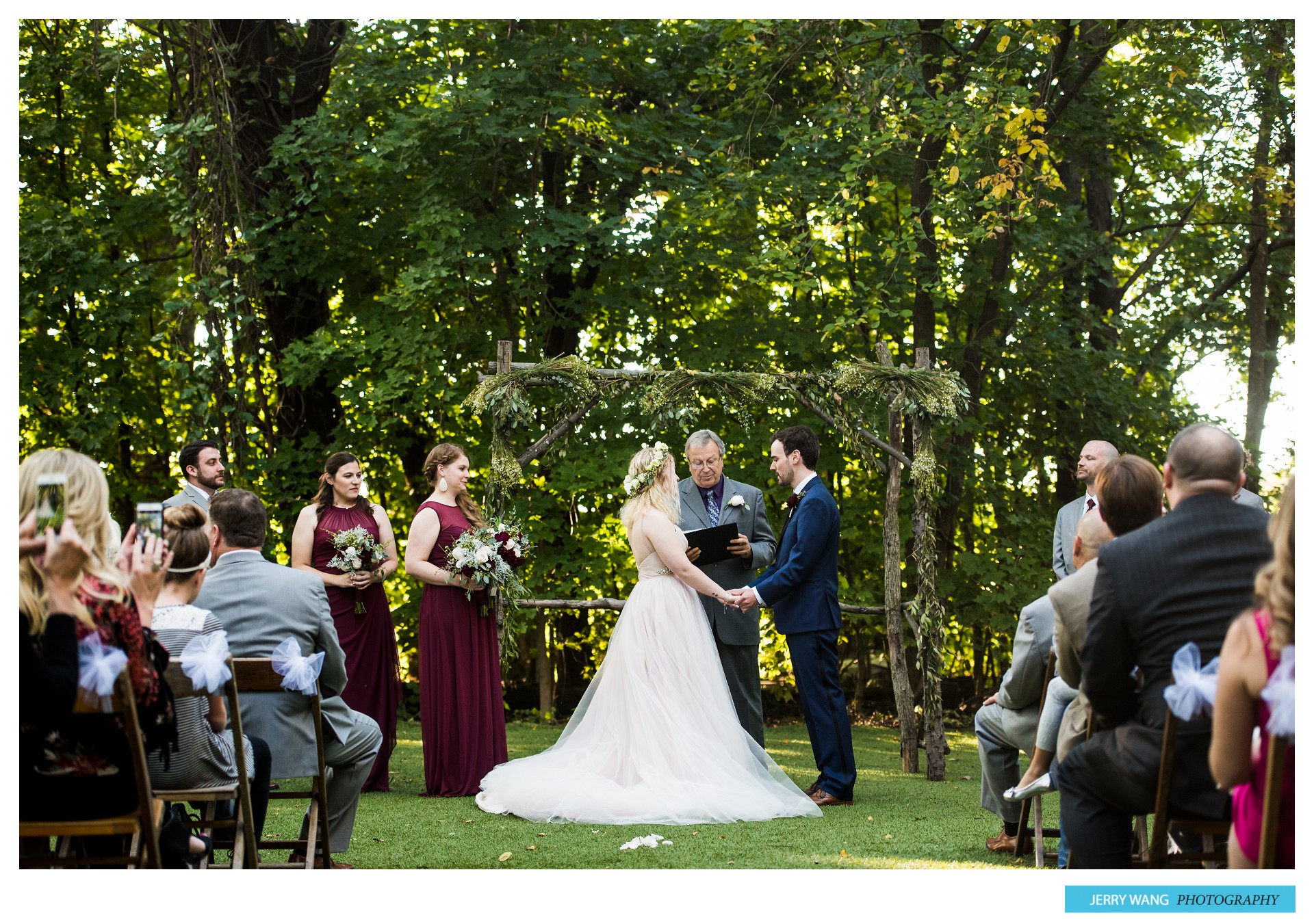 km_leavenwork_kansas_fall_barn_wedding_schwinn_farm_-33