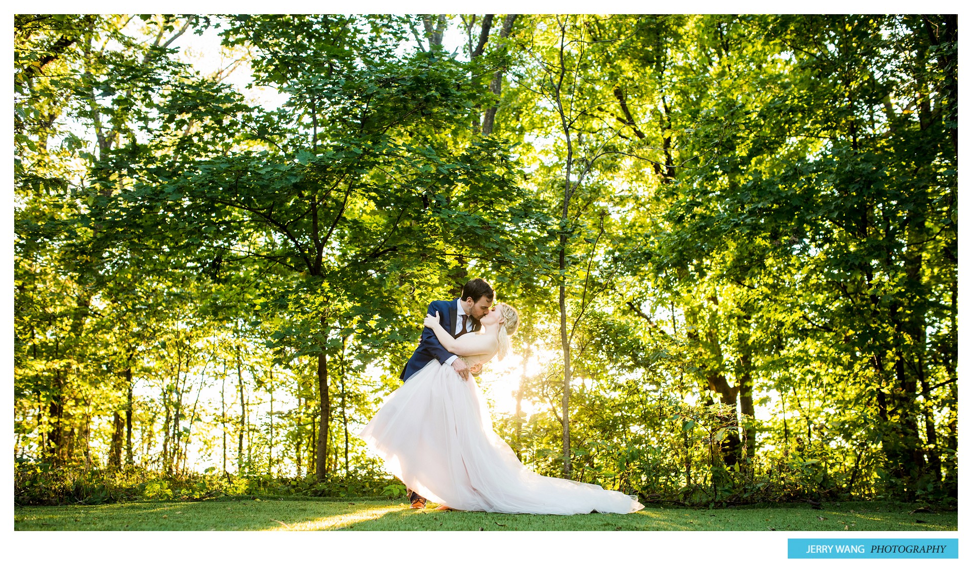 km_leavenwork_kansas_fall_barn_wedding_schwinn_farm_-46