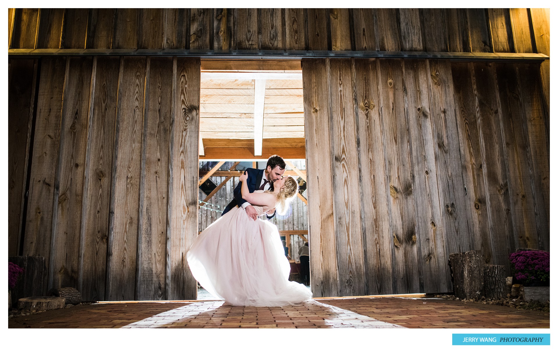 km_leavenwork_kansas_fall_barn_wedding_schwinn_farm_-64