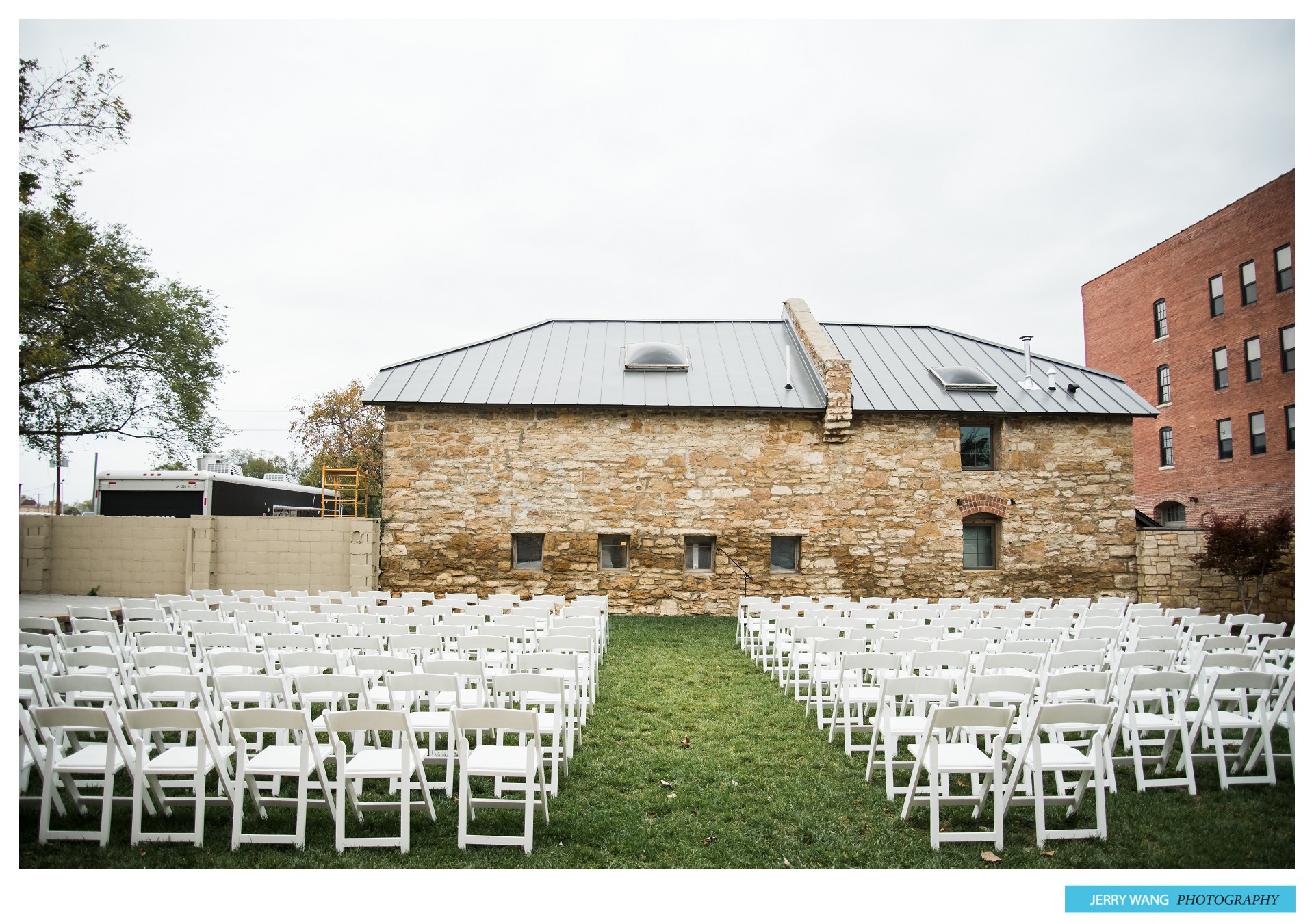 ln_lawrence_ks_wedding_cider_gallery_-23