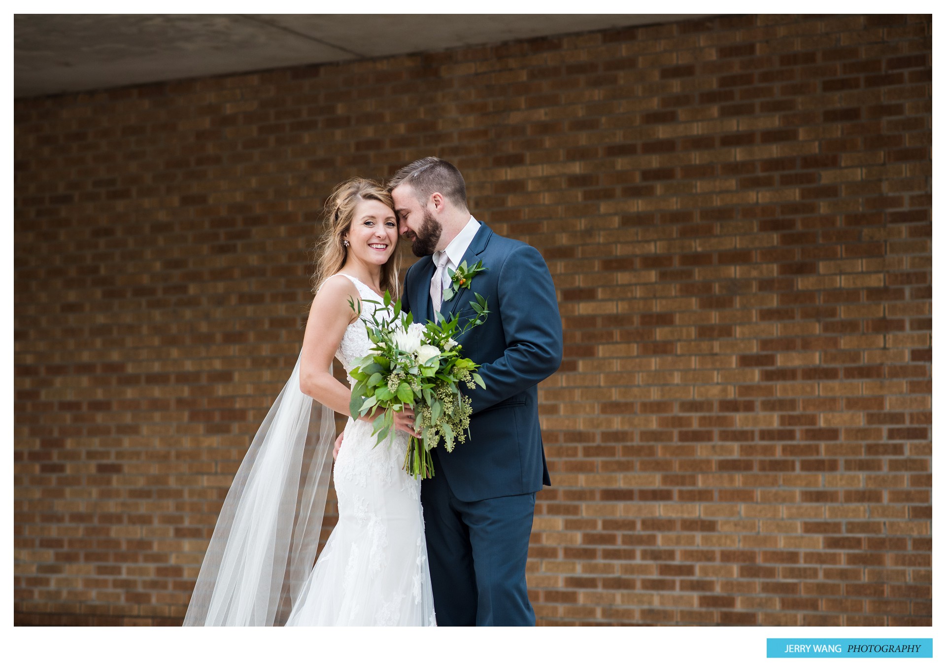 ln_lawrence_ks_wedding_cider_gallery_-42